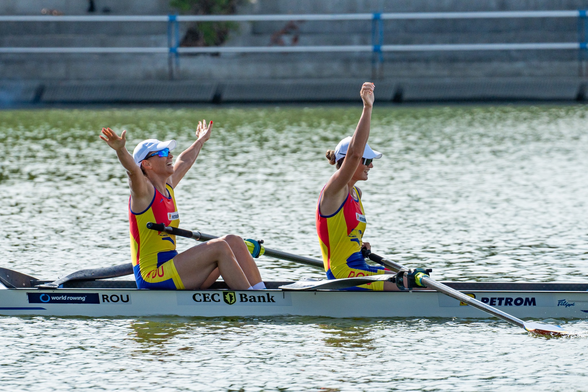 Podiumul probei de dublu rame feminin – Campionatele Mondiale de Canotaj 2025